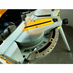 DeWALT D27113 Scie à Onglets Et à Table Supérieure Ø305mm 1600W XPS Système -Scie électrique stationnaire Soldes Boutique 28555300 5